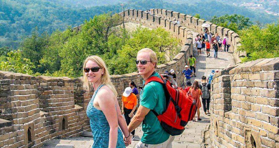 2-Day All-Inclusive Tour: Great Wall, Forbidden City & More - Mutianyu Great Wall: A Better-Preserved Stretch and a Real 2.5-Hour Hike