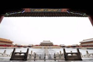 3-Day All-Inclusive Beijing Private Tour: Top Sights+Peking Duck - Day 1: Tiananmen Square, the Forbidden City, Lama Temple, and Peking Duck