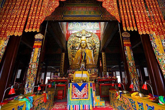 All-inclusive Private Day Trip: Hutongs, Lama Temple & Panda House with Lunch - Morning Panda House Breakfast Viewing