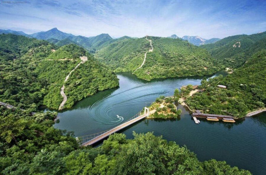 All-Inclusive Private Tour:Mutianyu&Huanghuacheng Great Wall - Huanghuacheng Waterside Great Wall: where the wall meets the lake