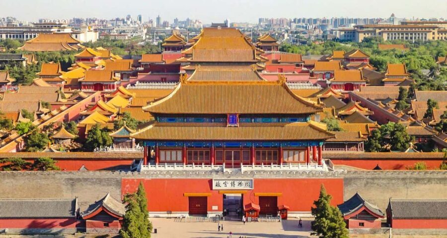 All-Inclusive Tour: Tiananmen Sq, Forbidden City, Great Wall - Mutianyu Drive and Lunch: Fuel Before the Great Wall Climb