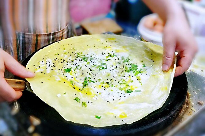 Authentic Local Food Tour in Center Beijing - Hutong alleyways: neighborhood life between the dishes
