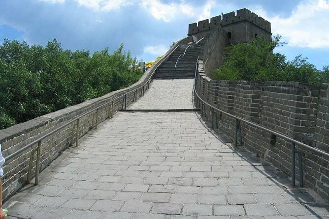 Badaling Great Wall and Ming Tombs Day Tour from Beijing - The Jade Factory and Teahouse Stops: Cultural Detour or Mandatory Shopping?