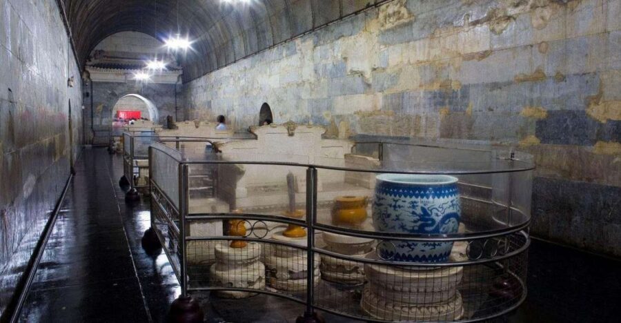 Beijing: Badaling Great Wall & Ming Tombs VIP Skip-the-Line - Key things to know before you go
