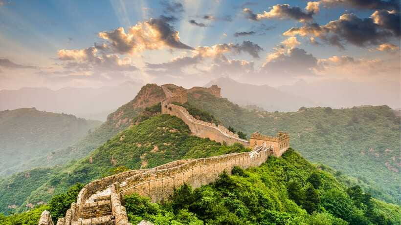 Beijing：Badaling Great Wall Tickets & Guided Tours - Night on the Great Wall: Light Show + Six Cultural Performances