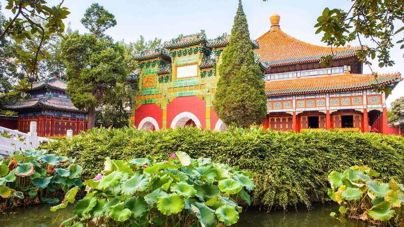Beijing: Beihai Park Entry Ticket & English PDF Guidebook - Boating on the Lake: The On-Site Local-Style Break