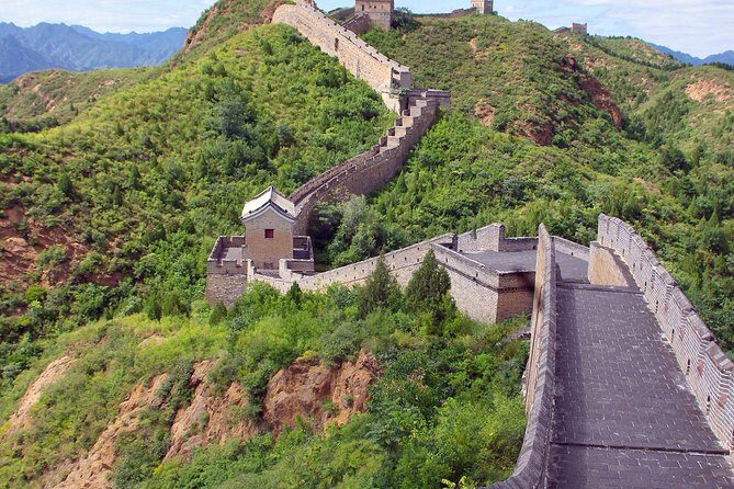 Beijing Essential Full-Day Tour including Great Wall at Badaling, Forbidden City and Tiananmen Square - Tiananmen Square: fast orientation before the palace world