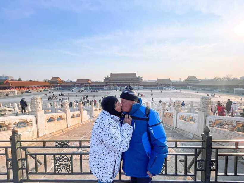 Beijing: Forbidden City, Tian'anmen Square & Great Wall Trip - English guide + smart access: why the details matter