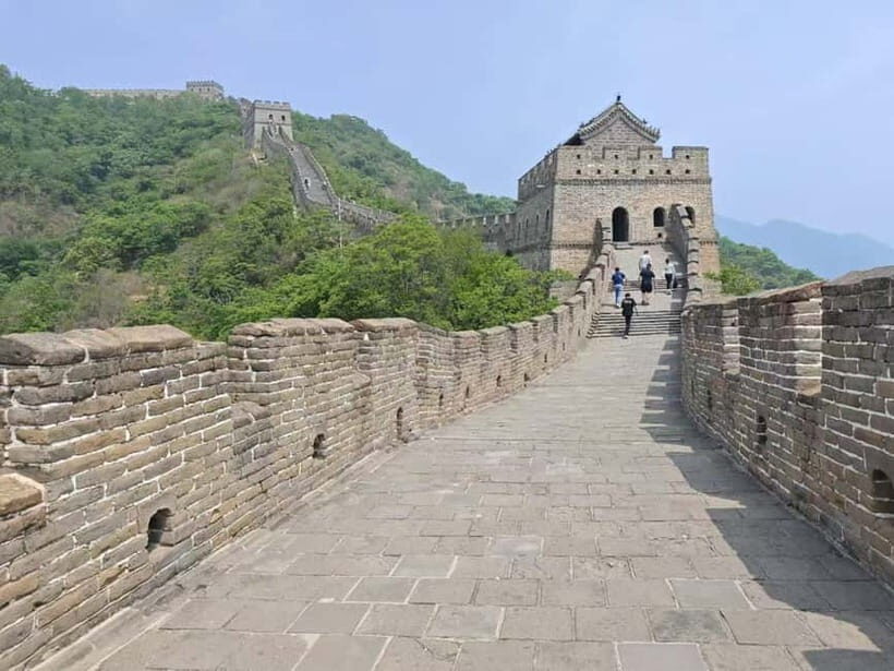 Beijing: Great Wall & City Highlights Private Layover Tour - A private English guide makes the wall and city feel personal