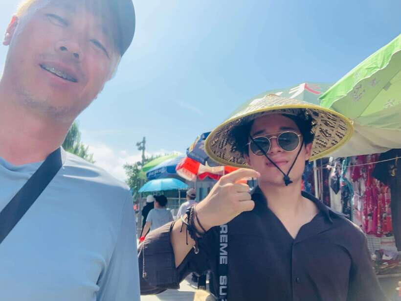 Beijing: Great Wall Layover Tour with a Native - The human part: how Dong (and Hung) make the Wall understandable