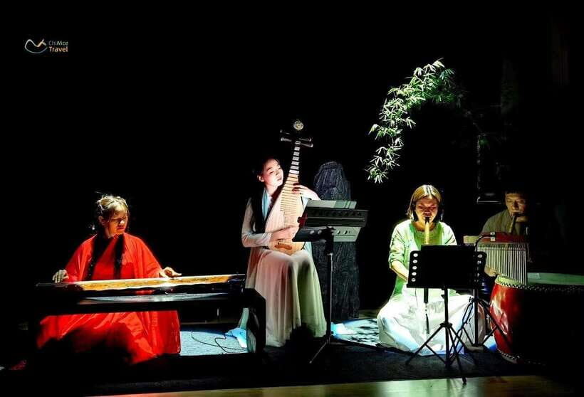 Beijing Hands-On Culture Tour: Tea, Instrument, Calligraphy - Plucking the Guqin: From Ancient Strings to a Full Melody