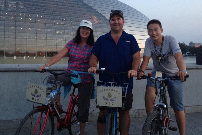 Beijing Highlights-Private Beijing Bike Tour - Meet at the Drum Tower and Start With a Safety Brief