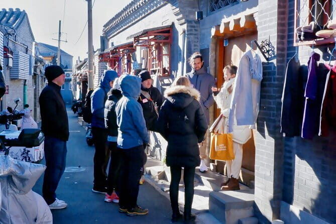 Beijing Historic City Guided Walking Tour + Calligraphy Creation - Yangmeizhu Byway: modern creativity in an old-city setting