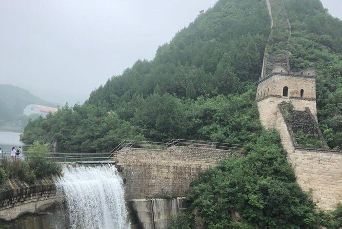 Beijing: Huanghuacheng Lakeside Great Wall Private Tour - Entering the Water Great Wall at Huanghuacheng