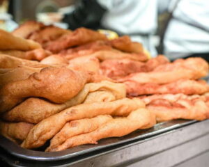 Beijing: Hutong Breakfast Food Tour - Finding Lost Plate: Zhongguo Meishuguan Exit B and the Yellow Tote
