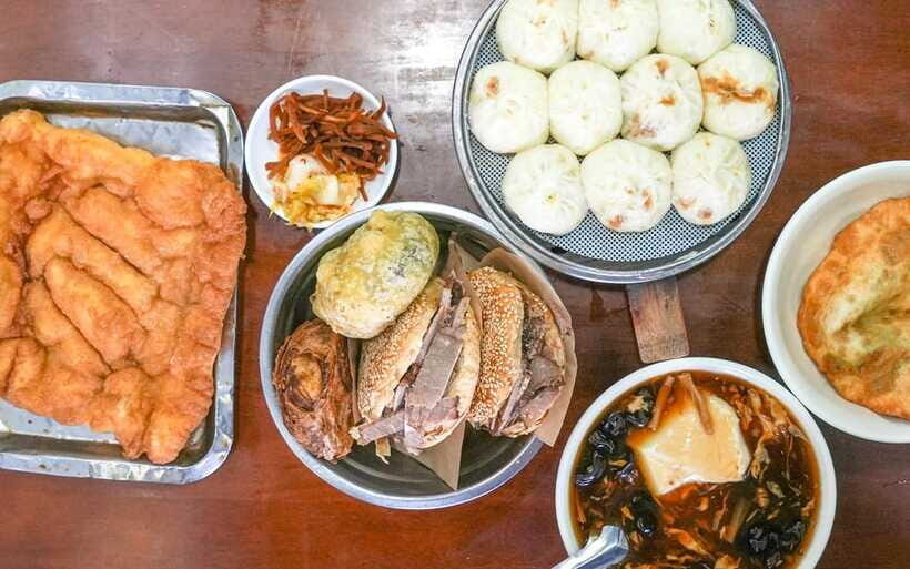 Beijing: Hutong Breakfast Food Tour - Logistics, Comfort, and What to Bring (So You Don’t Feel Rushed)