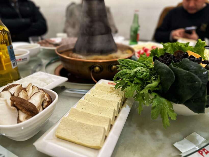 Beijing Hutong Food Crawl Delights: Peking duck, Hotpot&More - Key things that make this crawl work