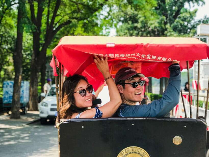 Beijing: Hutongs & Drum Tower City Walking Tour - Houhai and Qianhai lakes: where the hutongs make sense