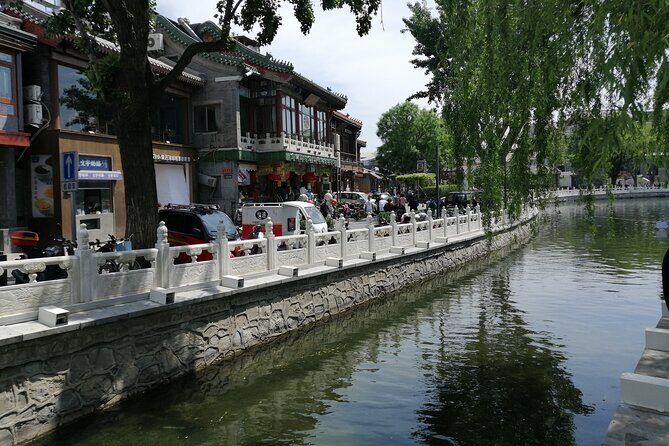 Beijing Hutongs Walking Tour - Meeting Point at Nanluogaxiang: Find the Lane, Not the Crowd