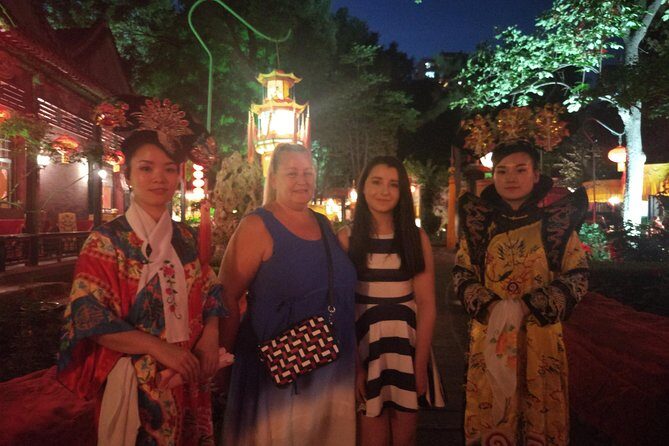 Beijing Imperial Dining Experience at Bai Jia Da Yuan Restaurant with Houhai Lake Bar Tour - Night drive around Beijing: Bird’s Nest, Water Cube, and the towers