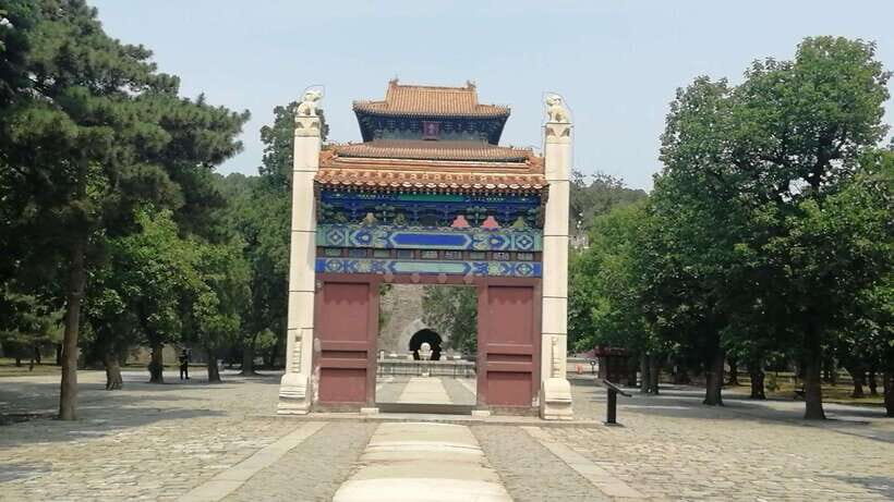 Beijing: Juyongguan Great Wall, Sacred Way & Ming Tombs Trip - Should You Book This Juyongguan + Ming Tombs Day?