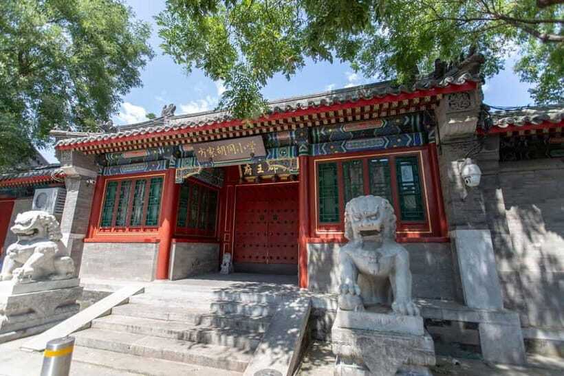 Beijing: Lama Temple Entry Ticket and Optional Guided Tour - Practical Tips That Make a Big Difference