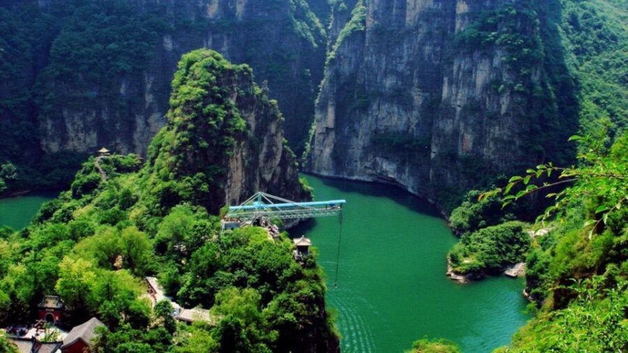 Beijing: Longqing Gorge, Ming Tombs & Lunch Private Day Tour - Dragon Escalator and Lake Cruise: Beating Crowds the Scenic Way