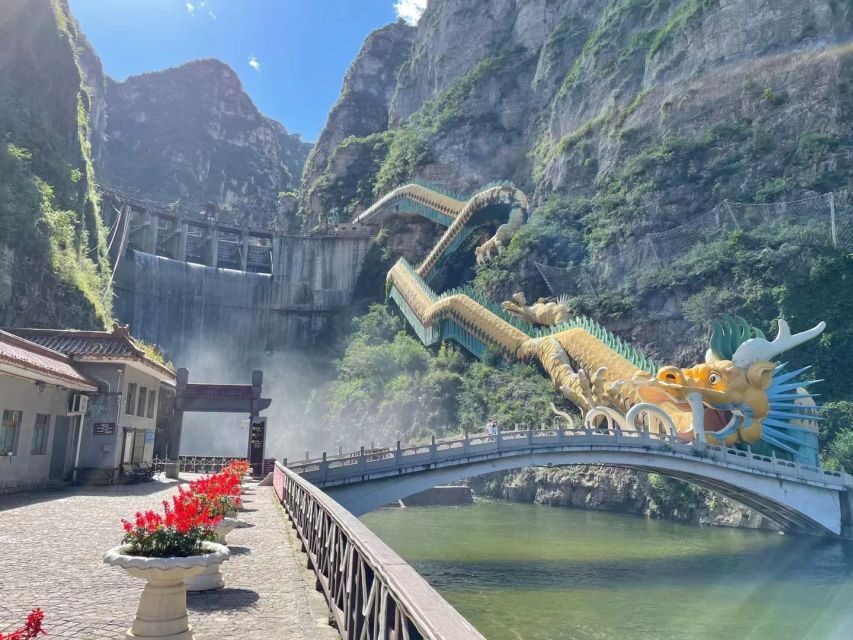 Beijing: Longqing Gorge w/Great Wall or Guyaju Private Tour - Longqing Gorge: dragon escalator, temples, and a lake cruise reset