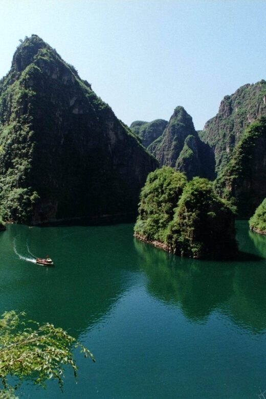 Beijing: Longqing Gorge w/Great Wall or Guyaju Private Tour - What the day feels like: timing, transport, and lunch