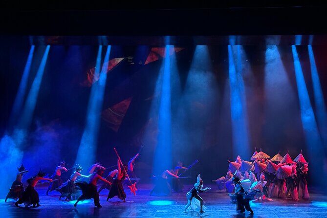 Beijing Night Golden Mask Dynasty Show Ticket with Guide and Pickup - Seats, timing, and what you should expect inside the theatre