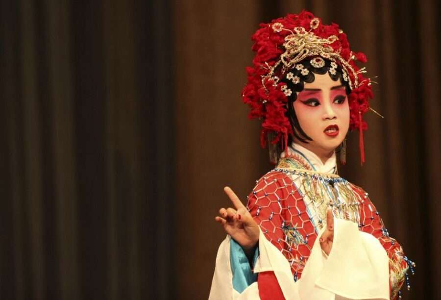 Beijing: Night Tour Of Peking Opera Show / Transfer - Hotel Pickup at 18:20: The Easiest Way to Do a Night Show