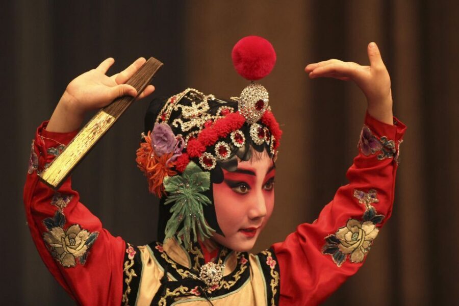 Beijing: Night Tour Of Peking Opera Show / Transfer - Before the Music Starts: How to Read Peking Opera Fast