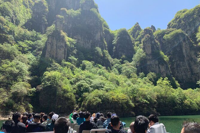 Beijing Private Tour to Badaling Great Wall and Longqing Gorge with Boat Ride - Should You Book This Badaling and Longqing Gorge Tour?