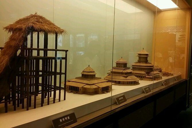 Beijing Private Tour to Temple of Heaven, Panda House and Summer Palace - Hongqiao Market: A Calm Shopping Break