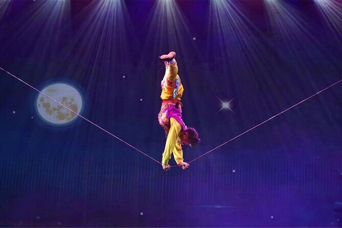Beijing Red Theatre Acrobatic Show Tickets Official - The crowd factor: what to expect inside the theatre
