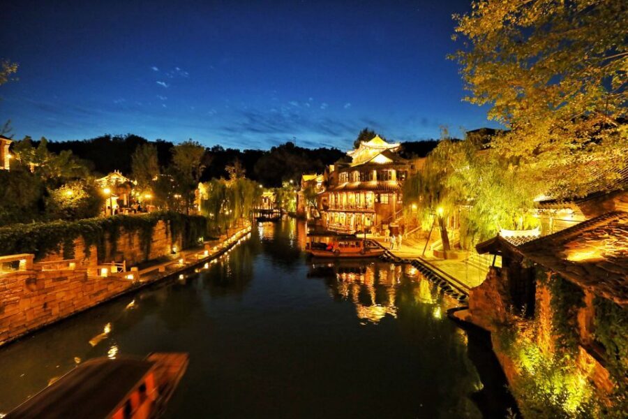 Beijing: Simatai Great Wall & Gubei Water Town Private Tour - Quick hits before you go