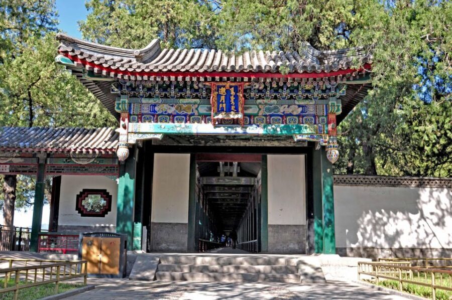 Beijing: Summer Palace, Sacred Road&Ming Tombs Private Tour - Lunch that’s built for timing (not just eating)