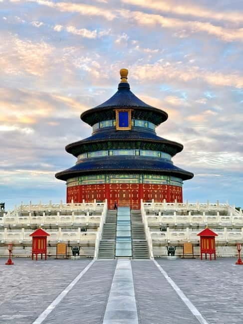 Beijing: Temple of Heaven Park Ticket with guide(optional) - First steps: getting to the Temple of Heaven grounds without stress