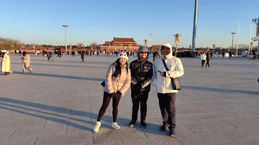 Beijing: Tianmen Square, Forbidden City & Royal Museum Tours - Guide impact you can feel: Linda, Vanessa Zhang, Mary, Snow, Icy