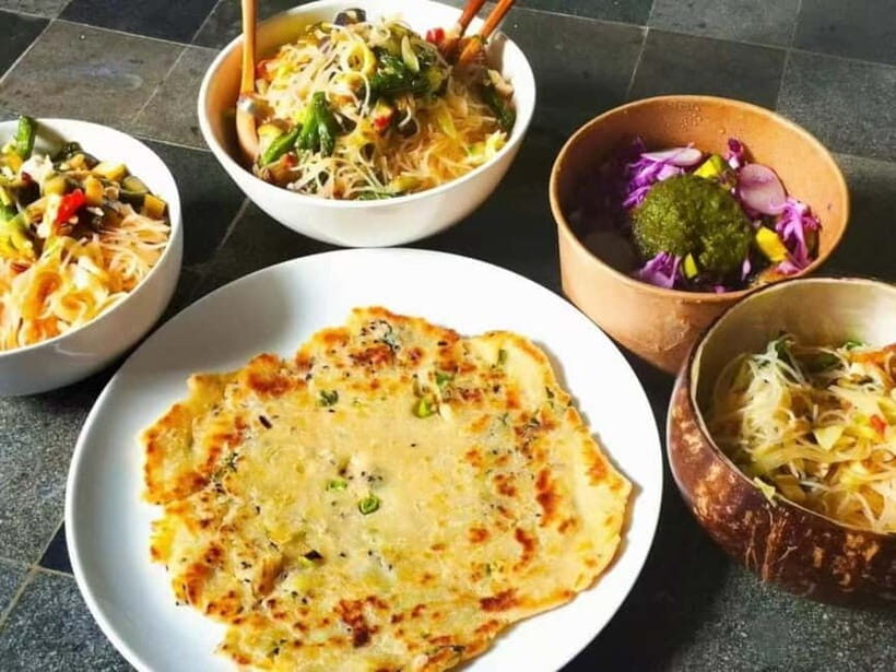 Beijing: Vegan Home Cooking & Local Market Tour with Sanxia - The Fragrant Hills Bookmark and Free Photos: Your Take-Home Souvenir