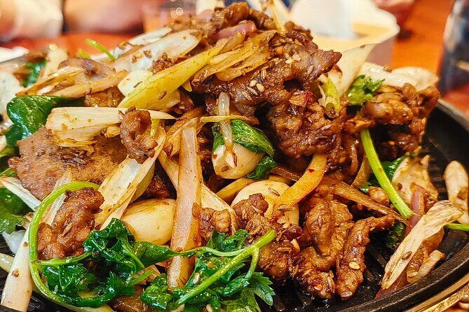 Beijing Walking Food Tour with a Local Friend - What you’ll eat: zhajiangmian, huoshao, dumplings, and seasonal bites
