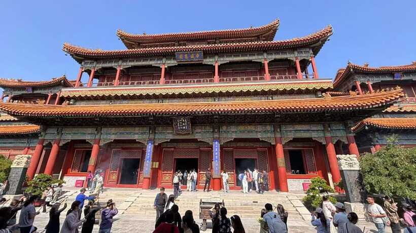 Beijing: Yonghe Lama Temple Entry Ticket - What you’ll learn on your own while you walk