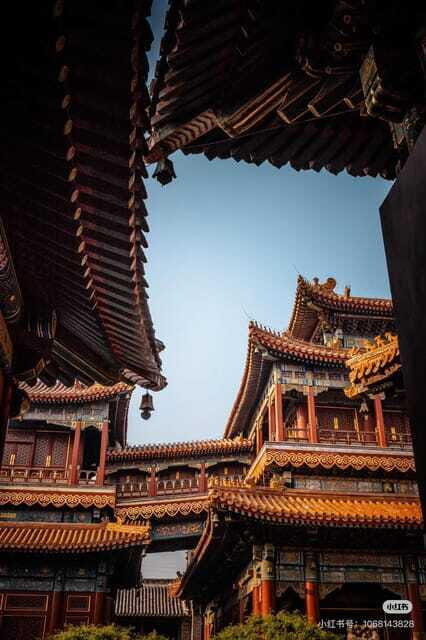 Beijing: Yonghe Lama Temple Tickets with guide (optional) - What’s included: ticket, guide option, and small-group feel