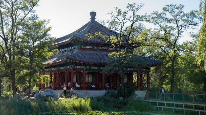 Beijing: YuanMingYuan Park (Garden of Gardens) e-Ticket - Using the guide well: turn a self-tour into a story