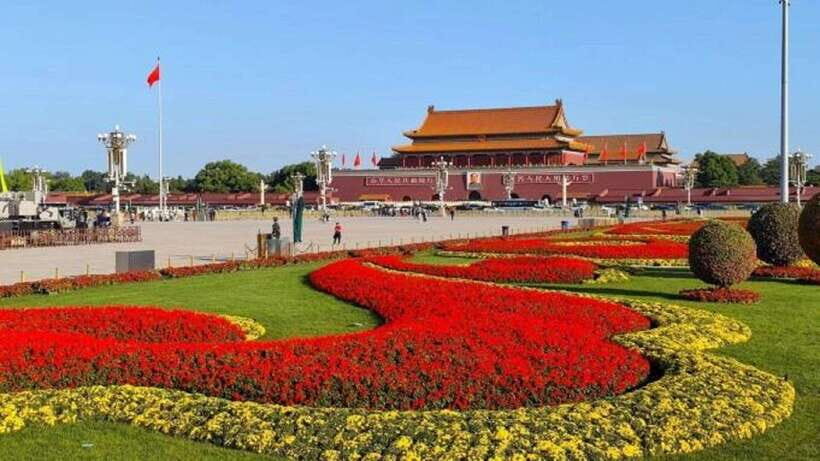 Beijing: Zhongshan Park Entrance Ticket - First stops inside: aiming for the altar complex and named ceremonial buildings