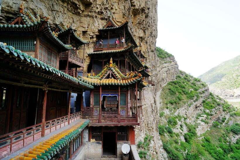 Beijing:Bullet Train Tour to Hanging Temple&Yungang Grottoes - Hanging Temple: a cliff-perched wonder with real photo payoff