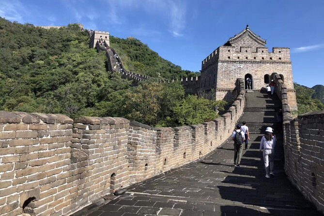 Beijing:Mutianyu Great Wall Daily Tour with Ticket & Lunch - Meeting Point and the Flow of a 9-Hour Day