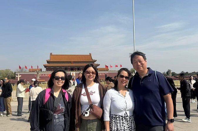 Beijing's Top3:Tiananmen,The Forbidden City and Temple of Heaven - Roast duck lunch at a local restaurant: fuel before your final stop