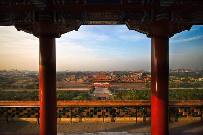 Boutique Tour: Tiananmen, Forbidden City, Mutianyu with VIP Pass - The Forbidden City: a guided path through the palace’s rules