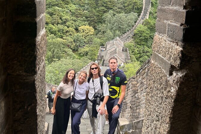 BusDa-Full-Day Bus Trips: Mutianyu, Summer & Old Summer Palaces - Who this tour fits best